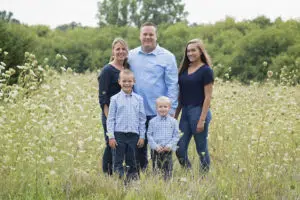 Spring Family Pictures in the Prairie